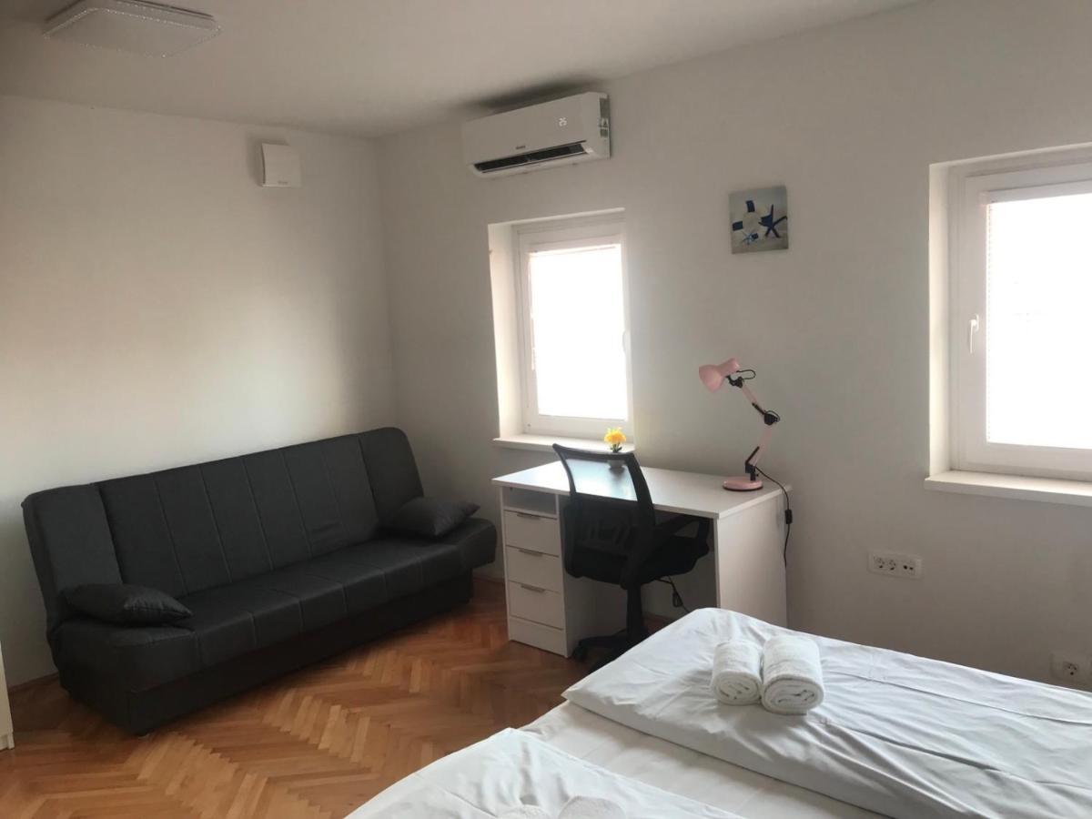 Plaza - Apartment *
